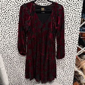 Taylor Burgundy and Black Velvet Burnout Babydoll Dress